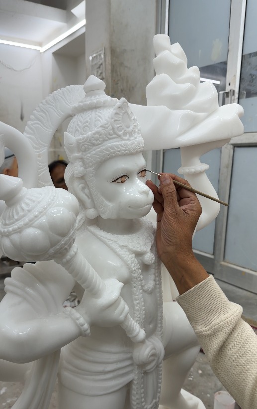Can Marble Statues Be Repainted?